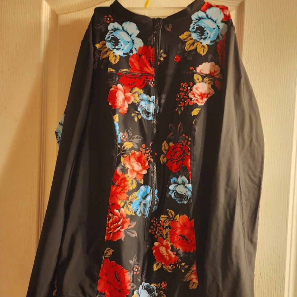 Torrid Rash Guard Bathing suit